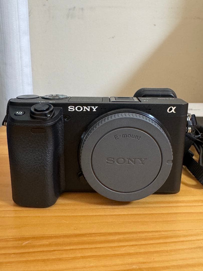 SONY α6400 ミラーレスカメラ 本体と付属品