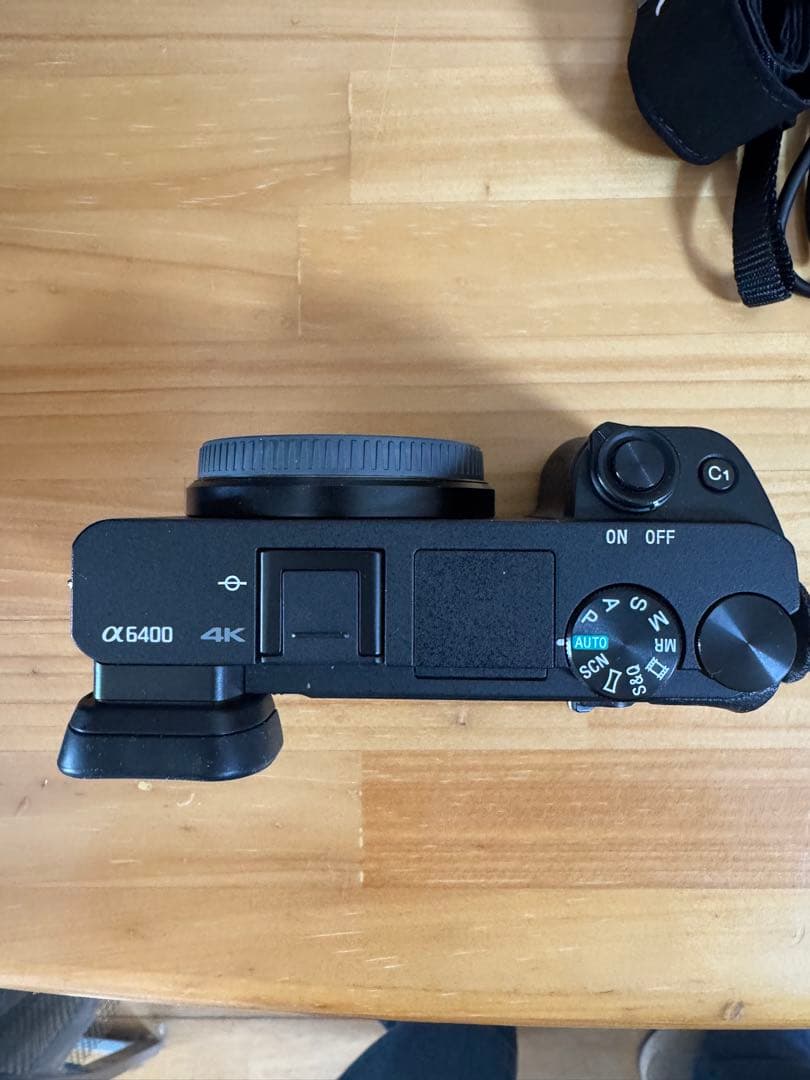 SONY α6400 ミラーレスカメラ 本体と付属品
