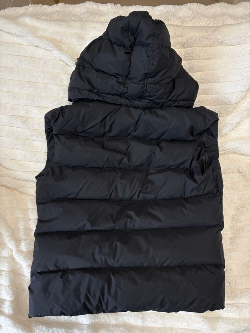 【メンズ　ダウンベスト】PYRENEX