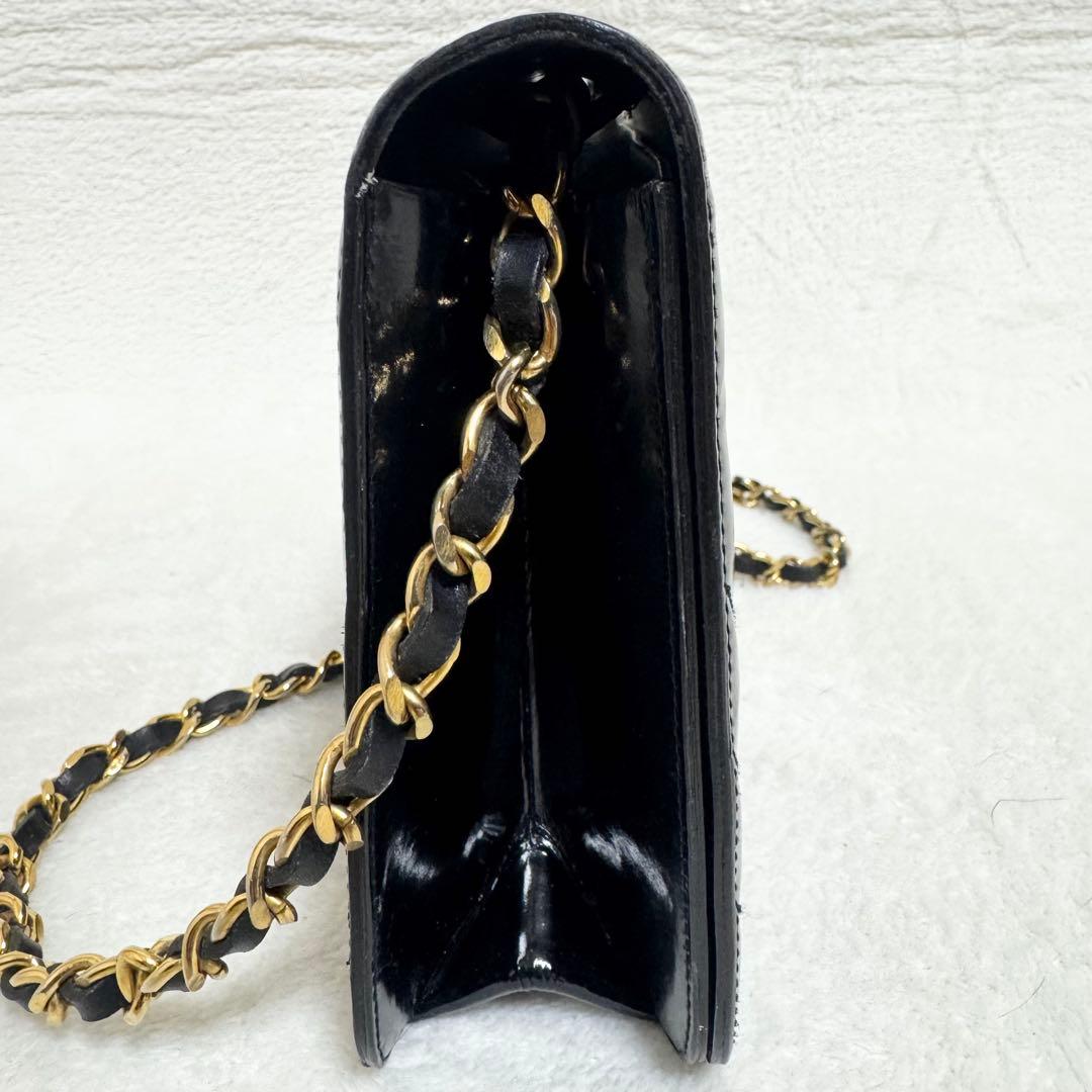 シャネル CHANEL チェーンショルダーバッグ エナメル パテントレザー 黒