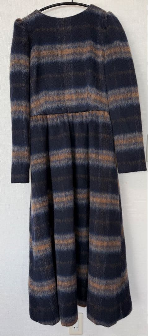 SEVENTENbyMIHOKAWAHITO シャギーウールチェックワンピース