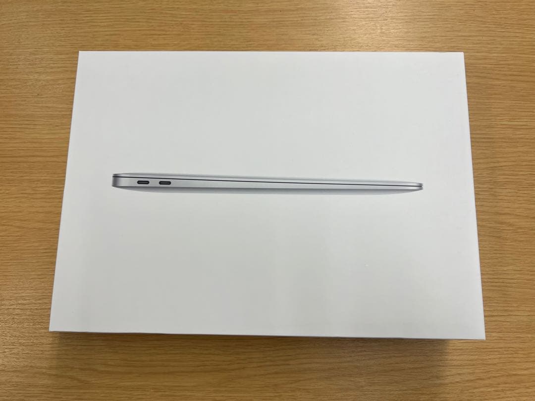 Apple MacBook Air 16GB/256GBシルバー 本体