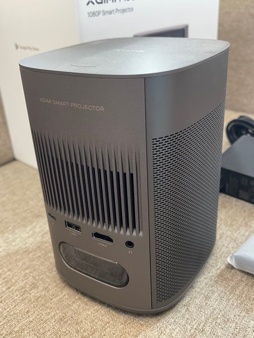 XGIMI MoGo 2 Pro プロジェクター （120inスクリーンセット）