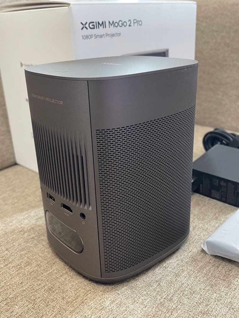 XGIMI MoGo 2 Pro プロジェクター （120inスクリーンセット）