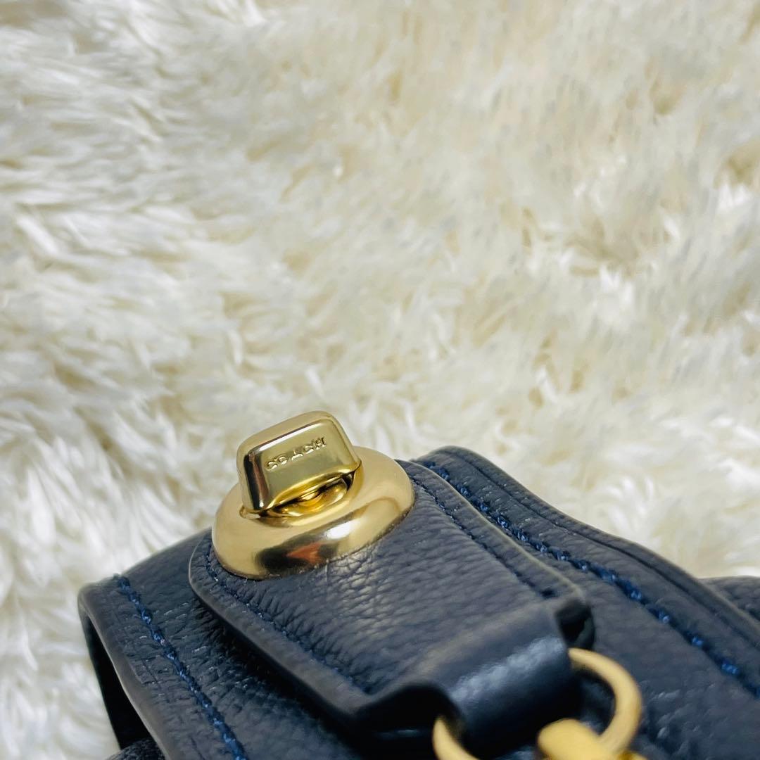 極美品 コーチ イーディー ショルダーバッグ ターンロック ネイビー レザー