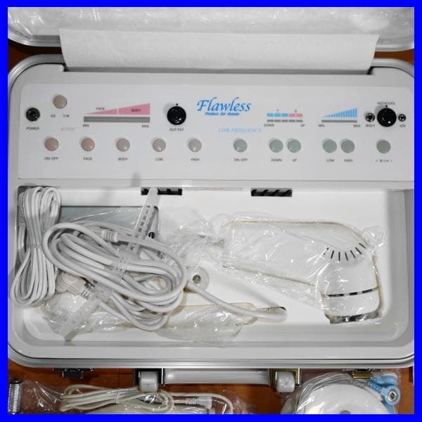 ✨未使用・保管品！✨超音波美顔器　フローレスソニック