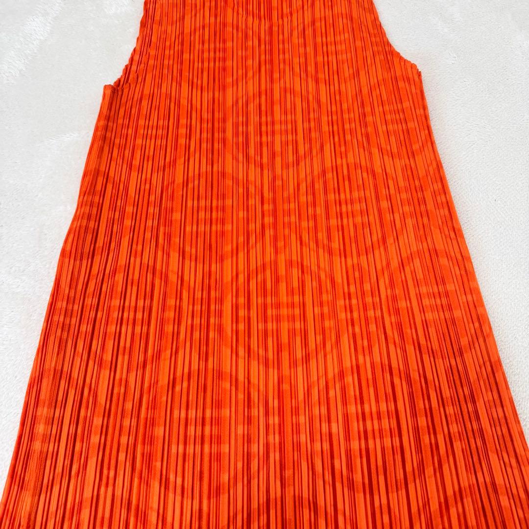 美品✨PLEATS PLEASE プリーツ　ノースリーブ　オレンジ　柄入り