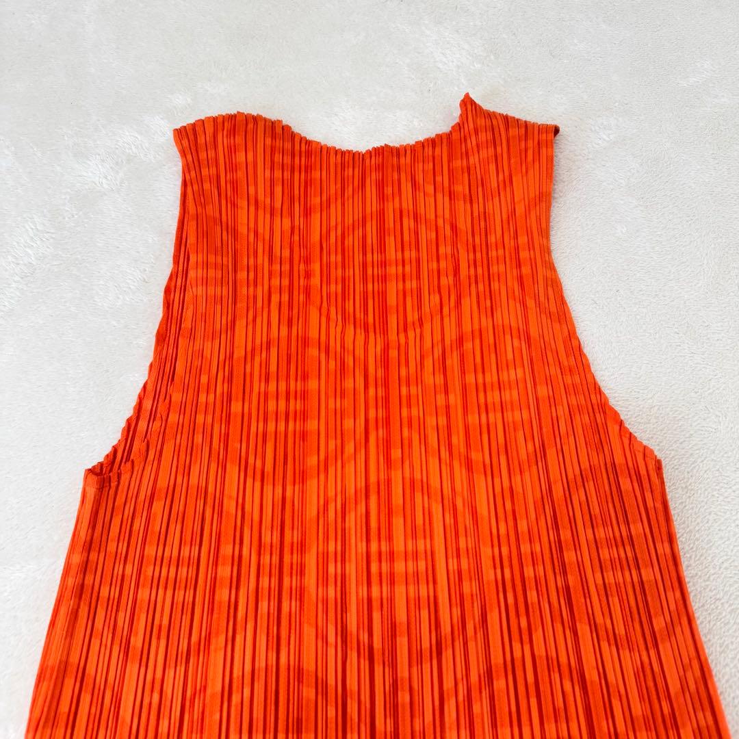 美品✨PLEATS PLEASE プリーツ　ノースリーブ　オレンジ　柄入り