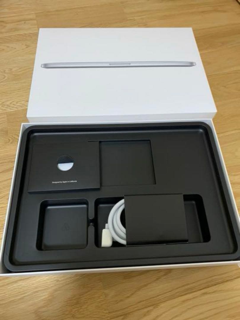 MacBook Pro 15.4インチretina ディスプレイMid 2012