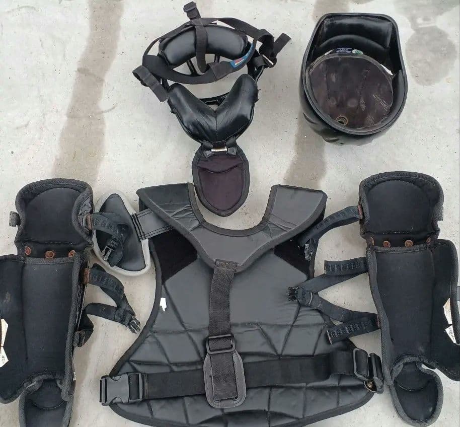 野球　キャッチャー防具