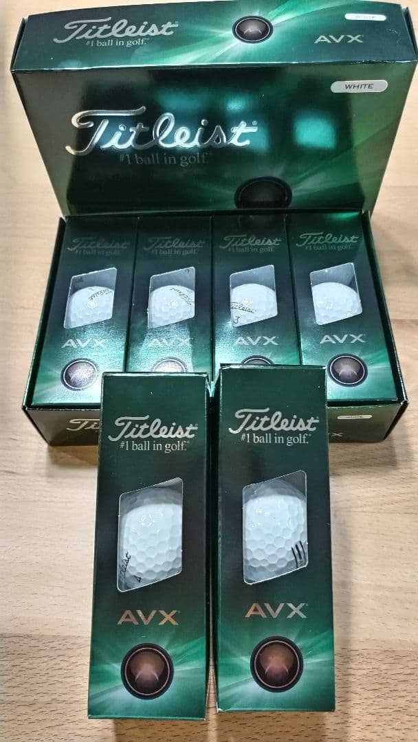 Titleist　タイトリスト　ゴルフボール　AVX　６スリーブ　１８球