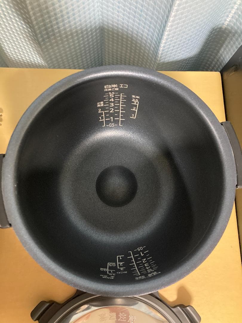 ★美品★２2年製 TIGER JPW-H100 炊きたてIH炊飯器 5.5合炊き