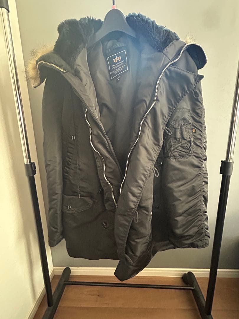 Alpha Industries N3B ブラック M 値下げしました！