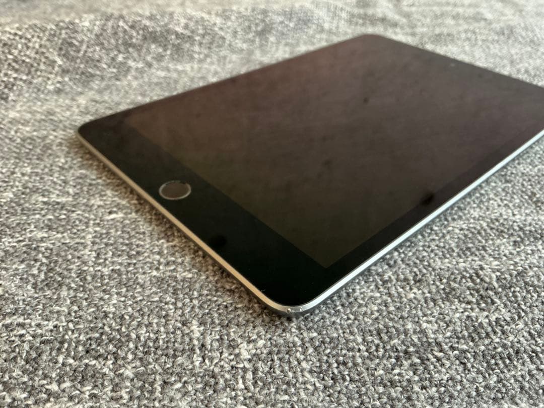 APPLE iPad mini5 256GB Wi-Fi+セルラー SIMフリー