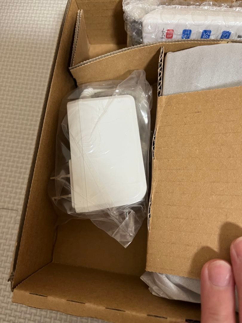 【新品・未使用】パナソニック プライベートビエラ UN-10E8-W 10V型