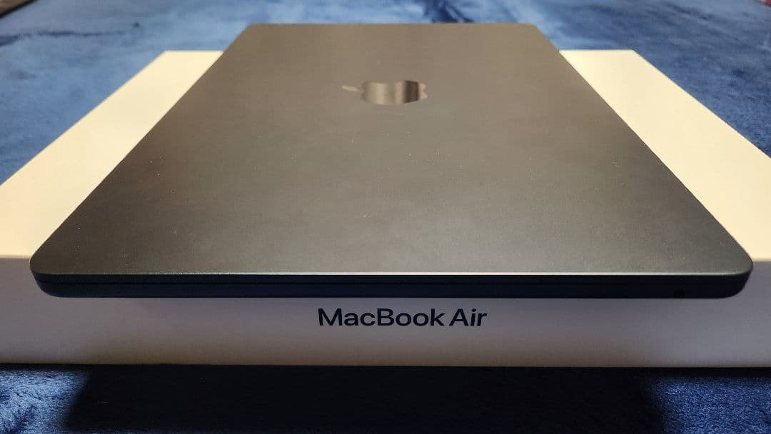 【極美品・保証付】MacBook Air M2 (2022) 16GB USキー