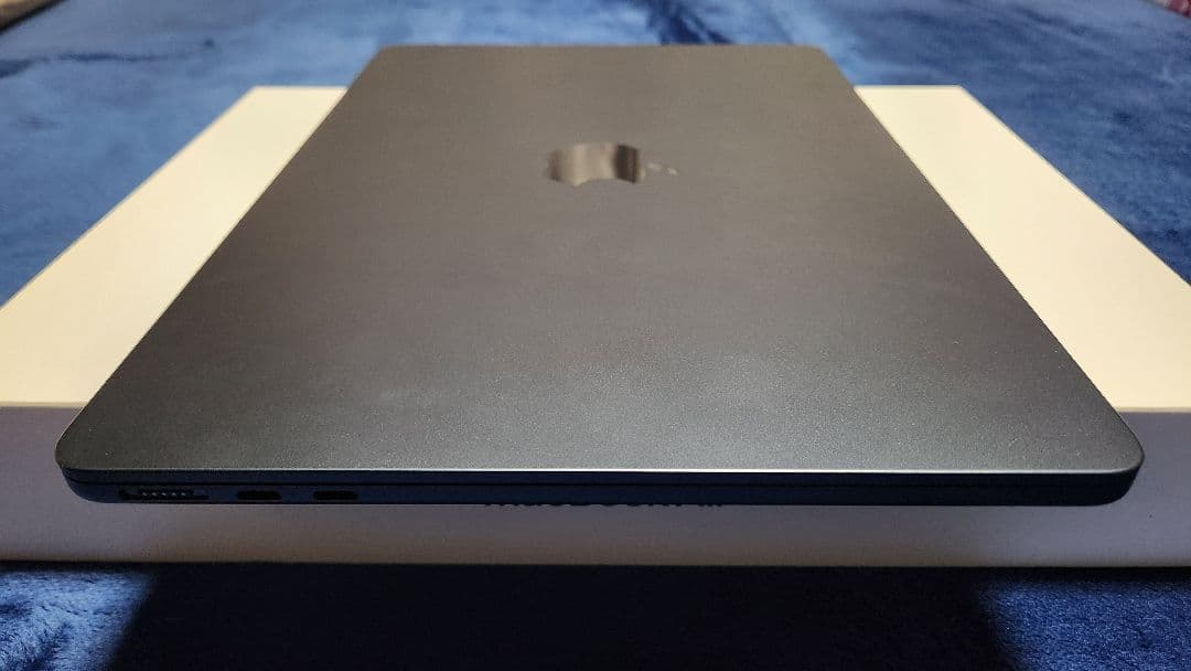 【極美品・保証付】MacBook Air M2 (2022) 16GB USキー