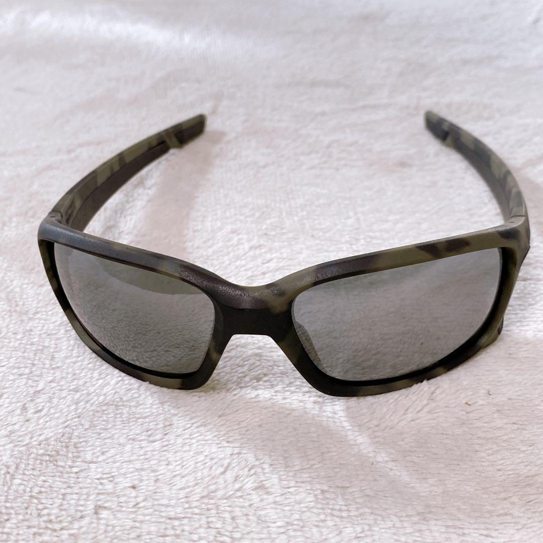 美品　オークリー　ストレートリンク　偏光サングラス　ブラック　黒　迷彩　ケース付