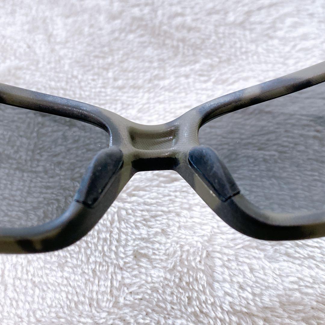 美品　オークリー　ストレートリンク　偏光サングラス　ブラック　黒　迷彩　ケース付