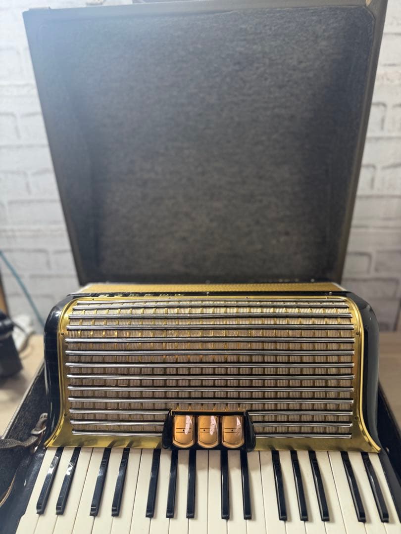 テ*ピ様 HOHNER（ホーナー）Concerto II ピアノ式アコーディオン