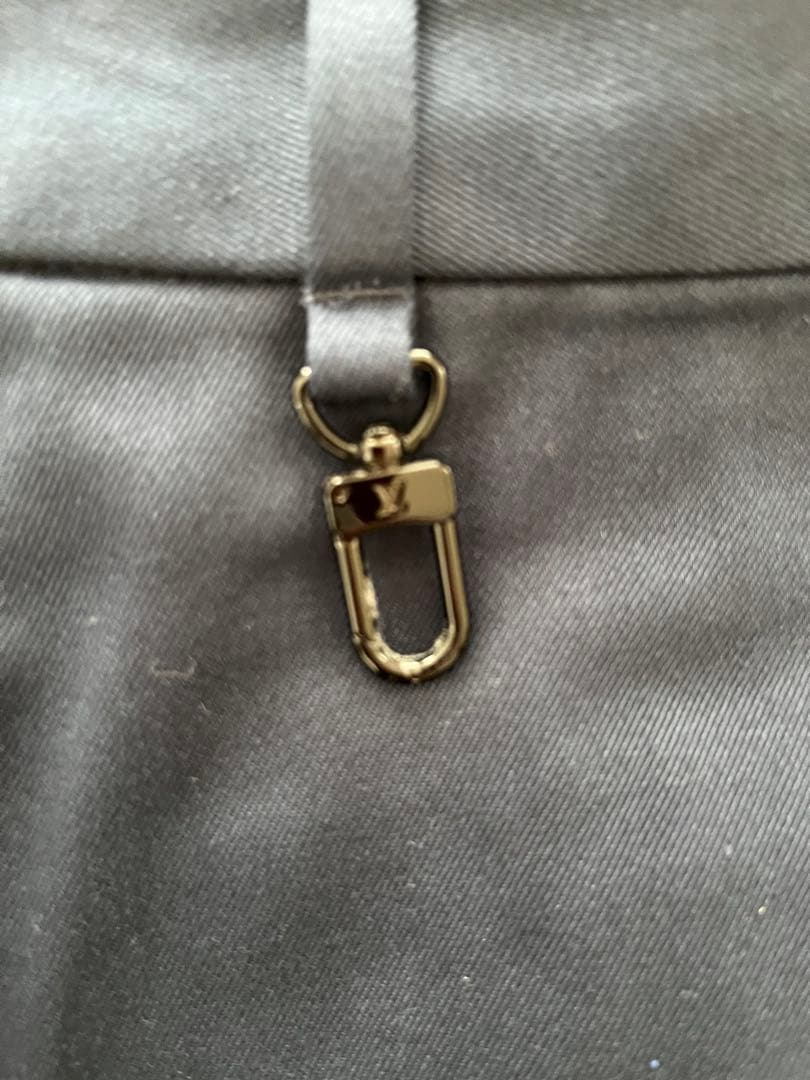 LOUIS VUITTON ブルーショートパンツ サイズ42 ほぼ新品 数回着用