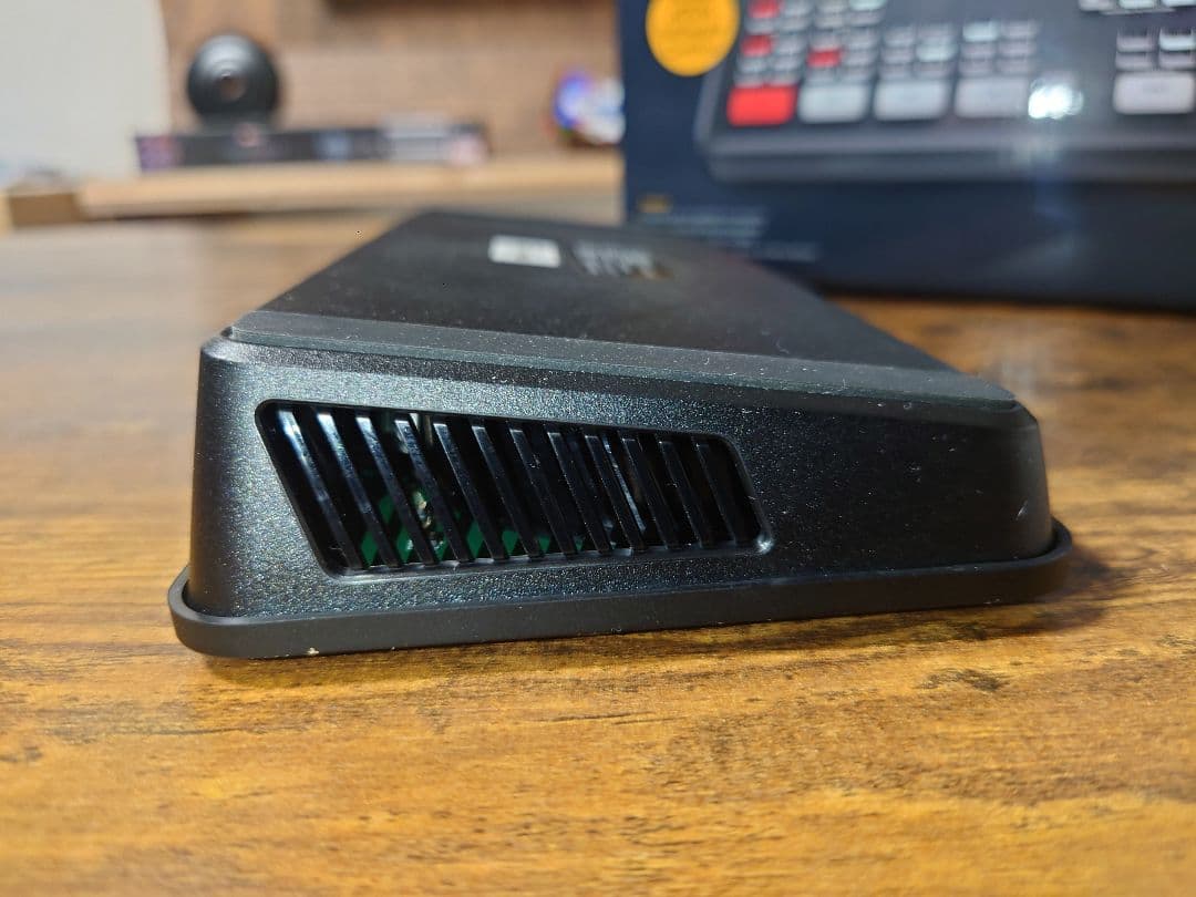 ATEM Mini Pro (ライブストリーミングスイッチャー)