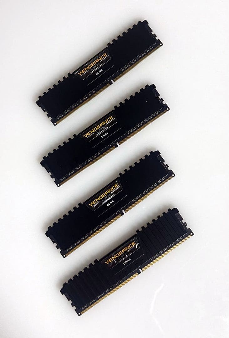 CORSAIR DDR4-3200MHz 32GBメモリ4枚セット 計128GB