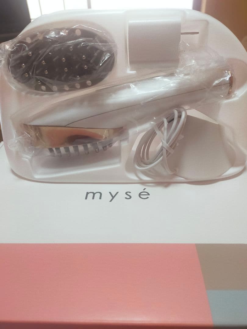 ヤーマン EMSリフトブラシ MS82W ホワイト