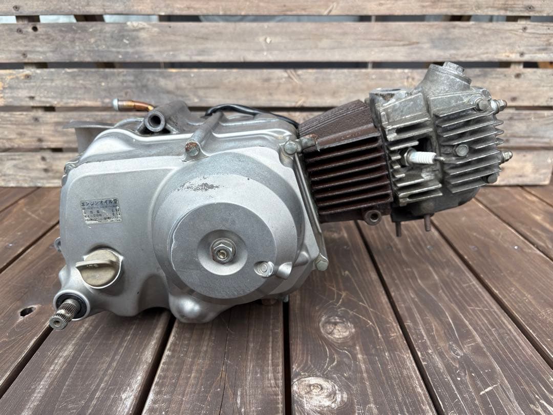 カブ90 デラックス　c90純正エンジン　HA02E