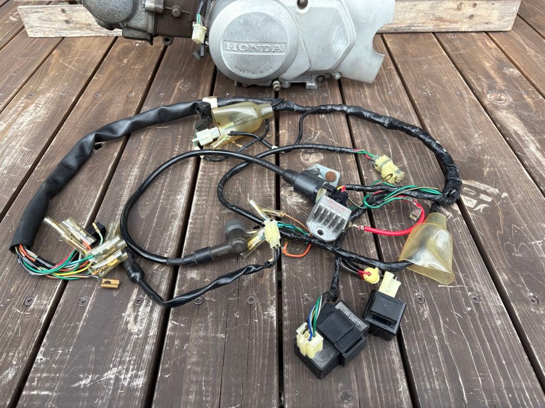 カブ90 デラックス　c90純正エンジン　HA02E