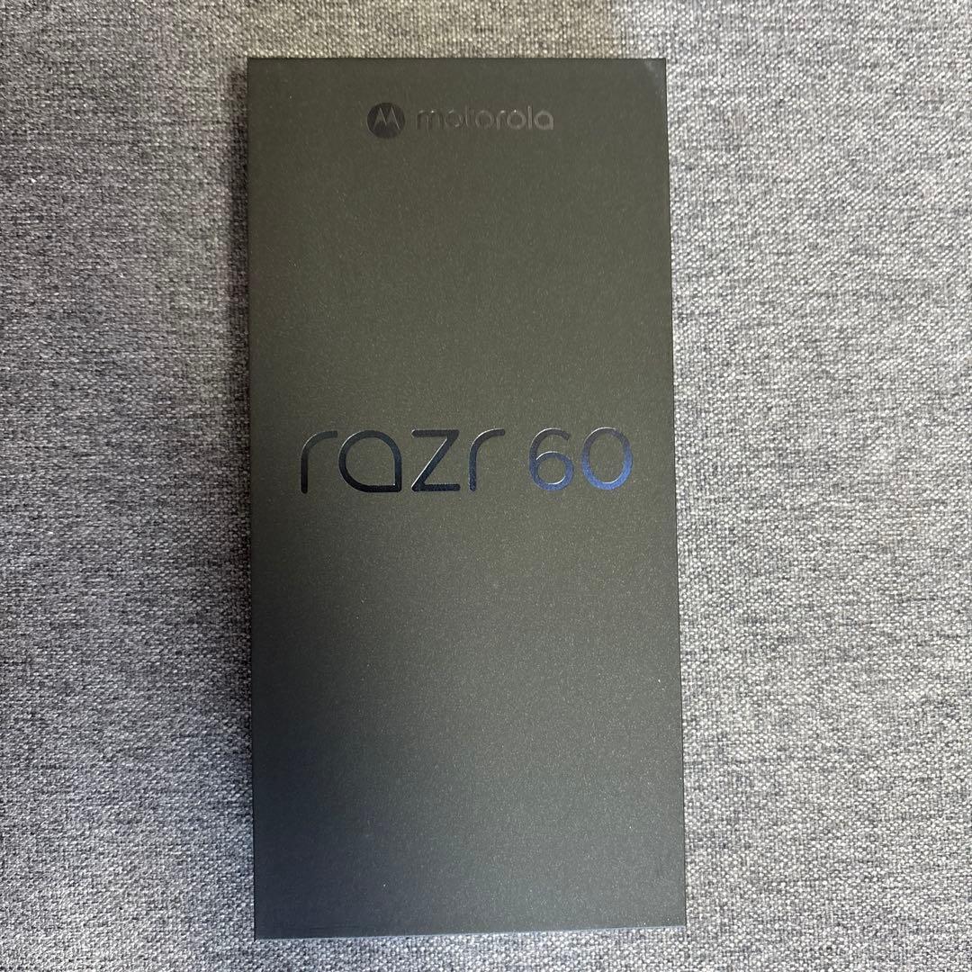 スマートフォン本体 MOTOROLA razr 60 512GB