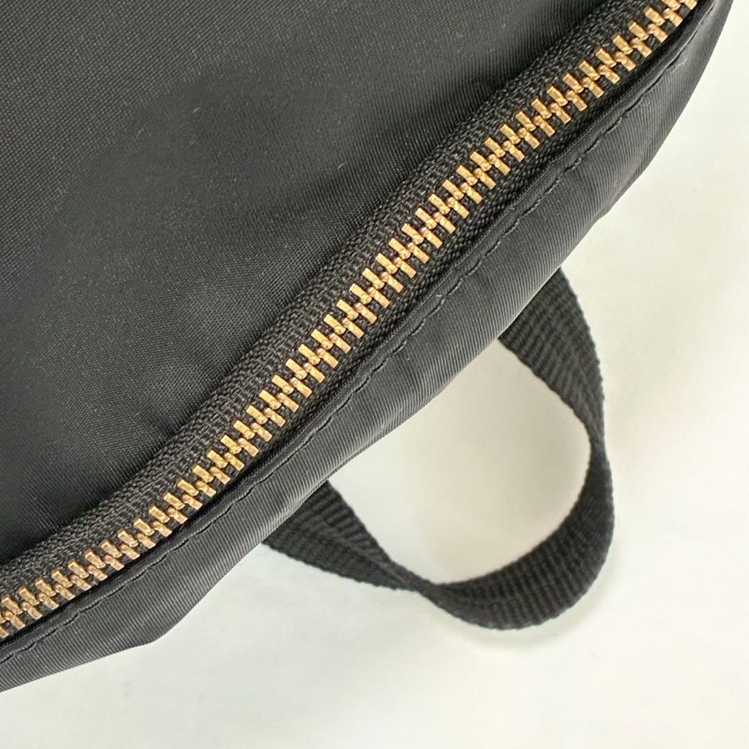 【美品】バーバリー ブルーレーベル クレストブリッジ リュック ナイロン 黒