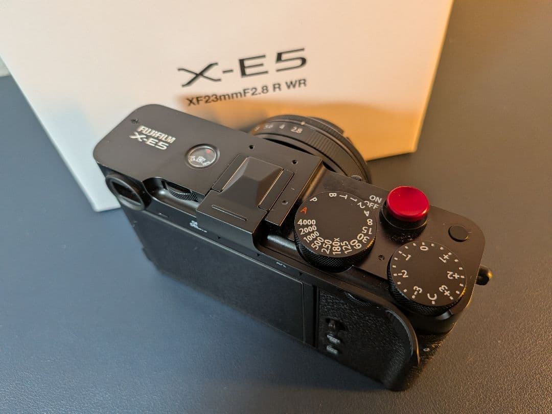 値下中 Fujifilm X-E5 XF23mm ブラック キットレンズおまけ付