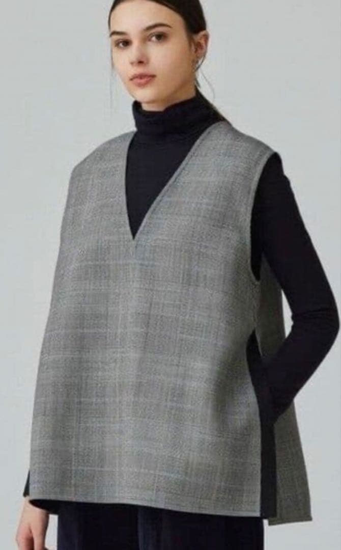 トゥモローランドコレクション　４ウェイベスト