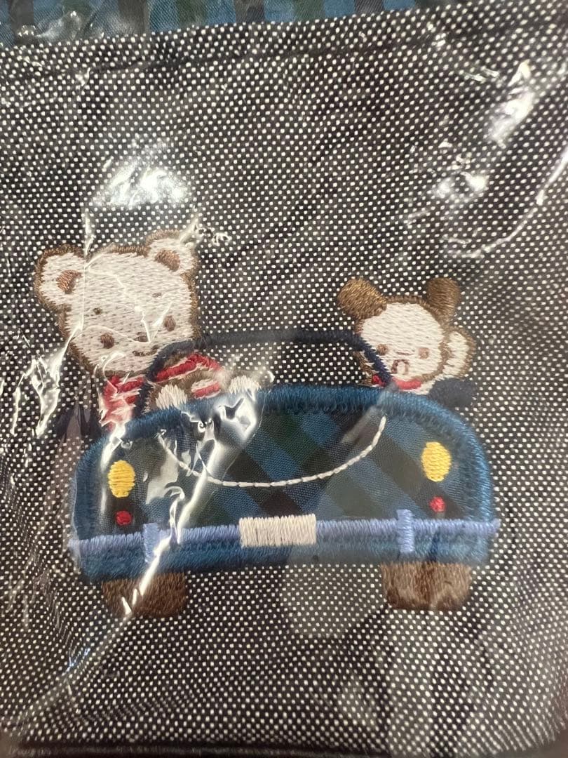 《完売商品》新品 ファミリア familiar ジェルケース