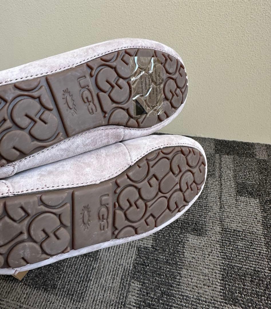 UGG ベージュ スエード モカシン