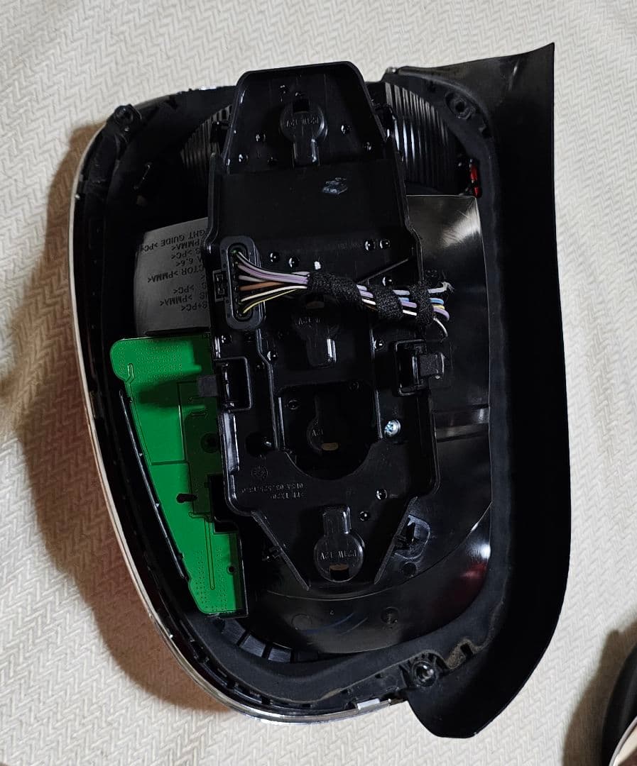 [MINI テールランプ 左側 赤 7297413-13 xm20