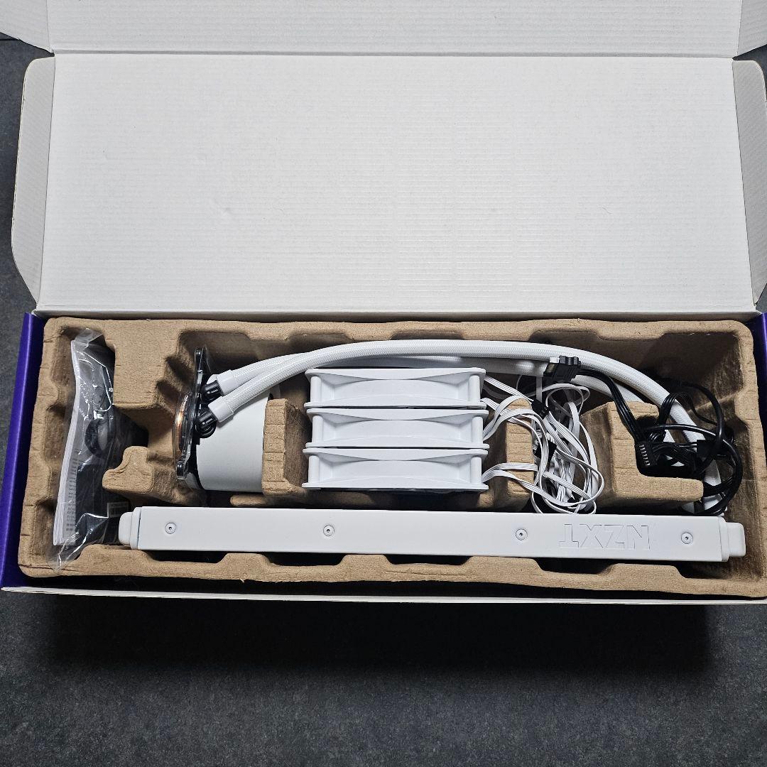 NZXT Kraken Elite 360 RGB 水冷クーラー