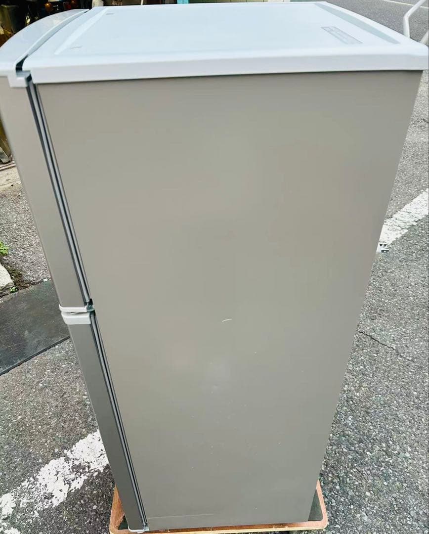 中古美品 2021年製シャープ 2ドア冷凍冷蔵庫