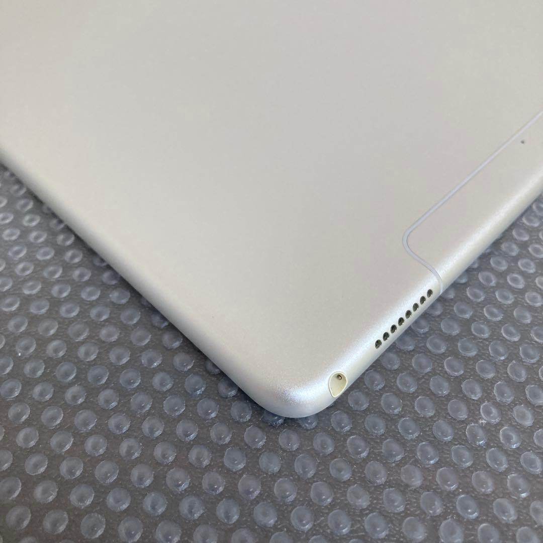 2521 外観美品☆iPad Pro 64GB 10.5インチ SIMフリー☆