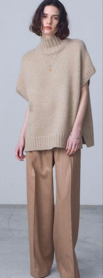 【ebure】カシミヤ・アルパカ混 ニットベスト　ベージュ