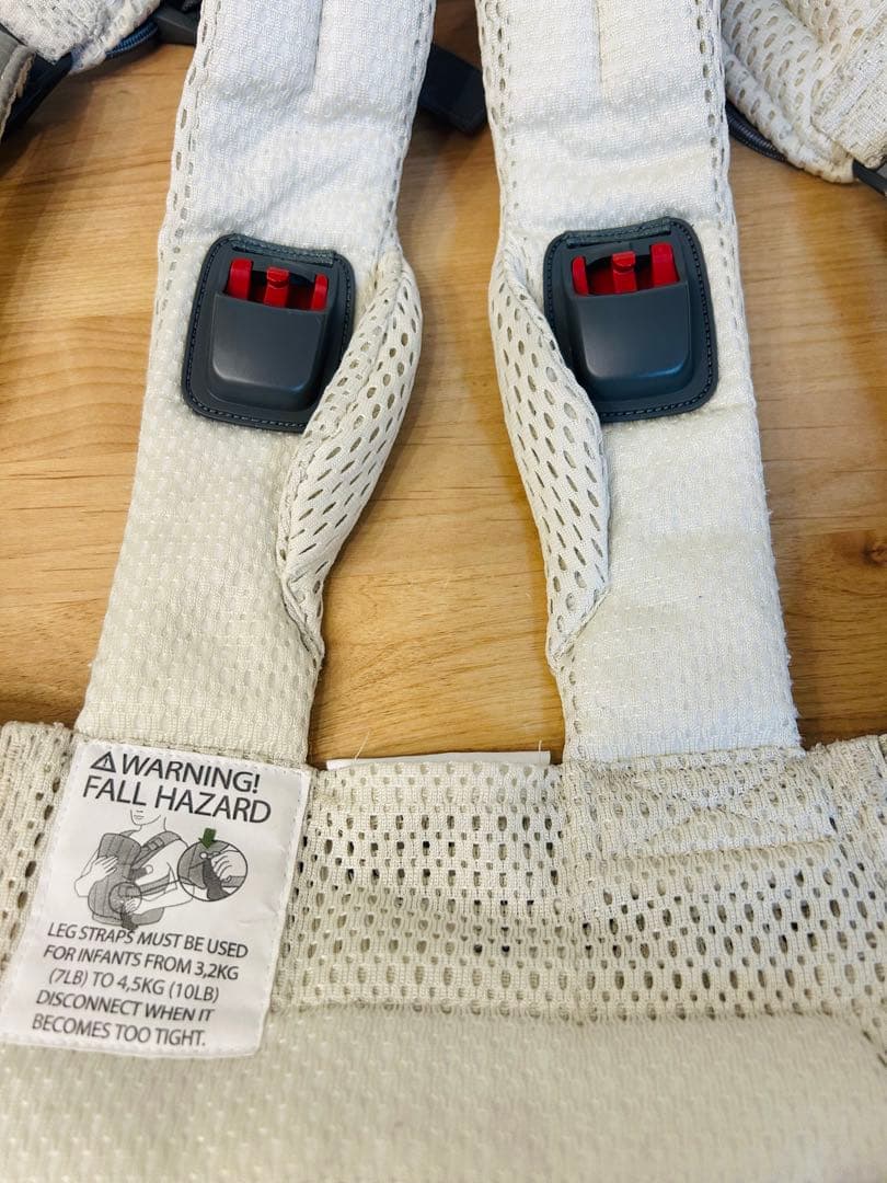 【週末限定価格】BabyBjorn ベビーキャリアハーモニー HARMONY