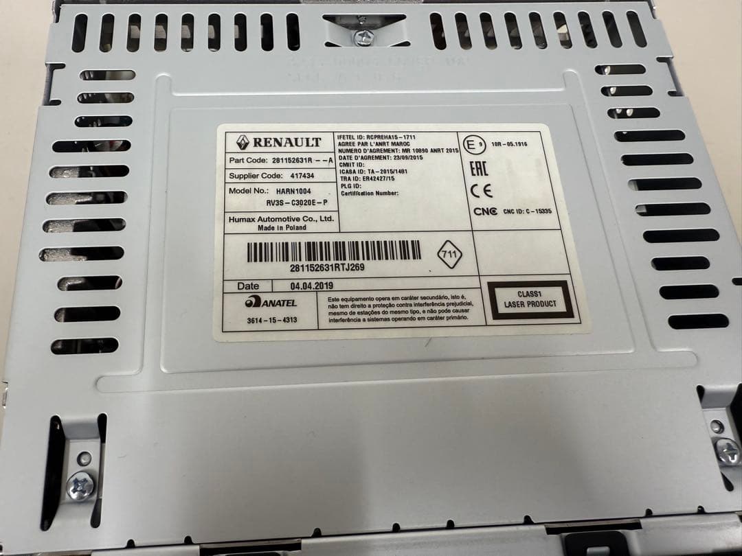 RENAULT KANGOOの純正カーオーディオ　カングー