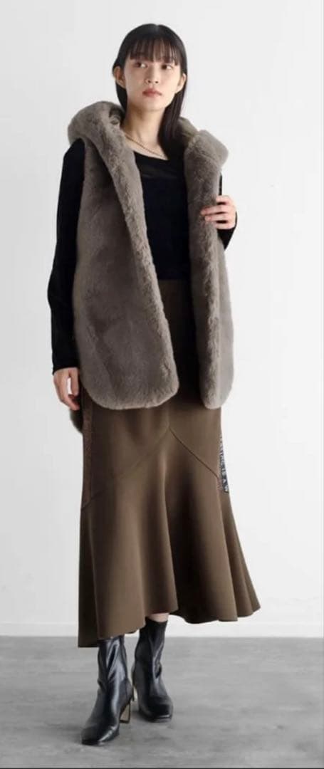 RADIATEフーデッド　ファーベスRADIATE limited モカ未使用