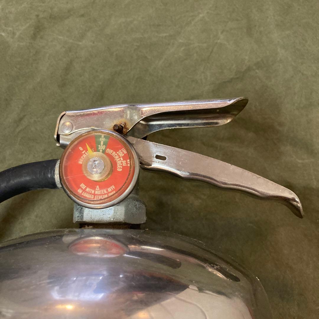 米軍 消火器