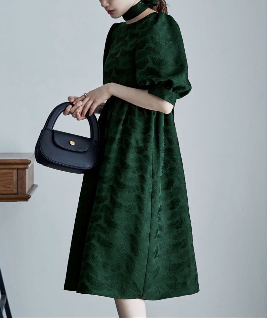 etoll. ジャガードパフスリーブドレス/グリーン