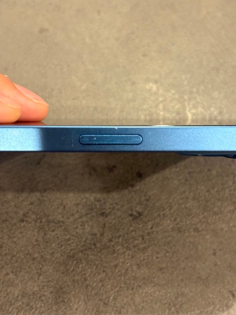 Apple iPhone 13 本体 ブルー256GB 美品