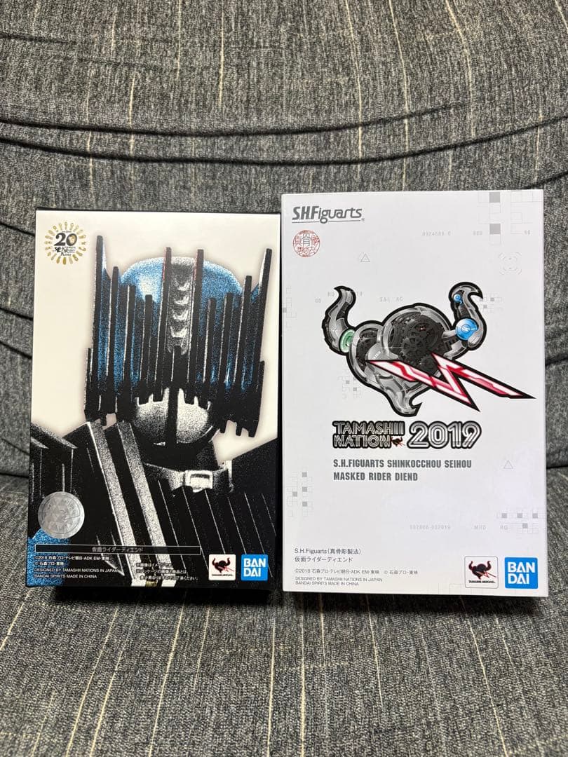 S.H.フィギュアーツ　真骨彫　仮面ライダーディエンド