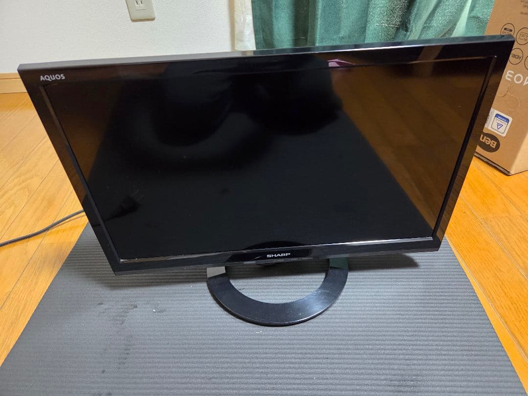 SHARP LC-19K30 19インチ液晶テレビ