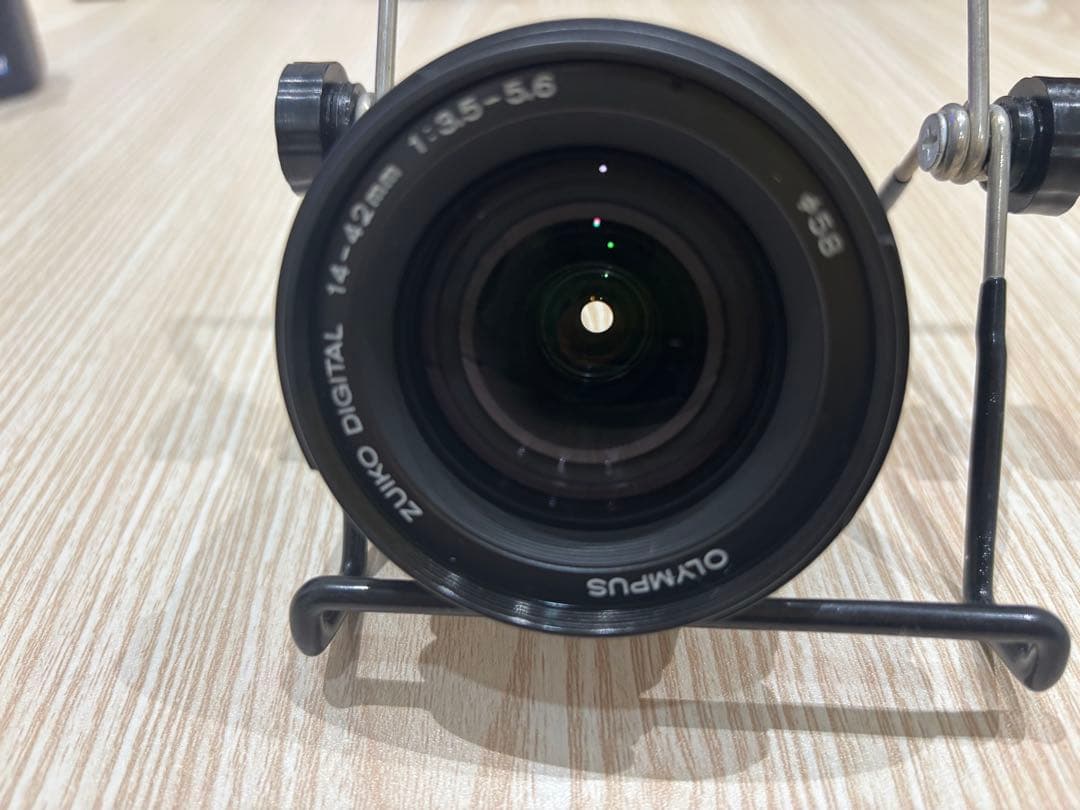 OLYMPUS E-420 デジタル一眼レフカメラ　レンズ、充電器セット